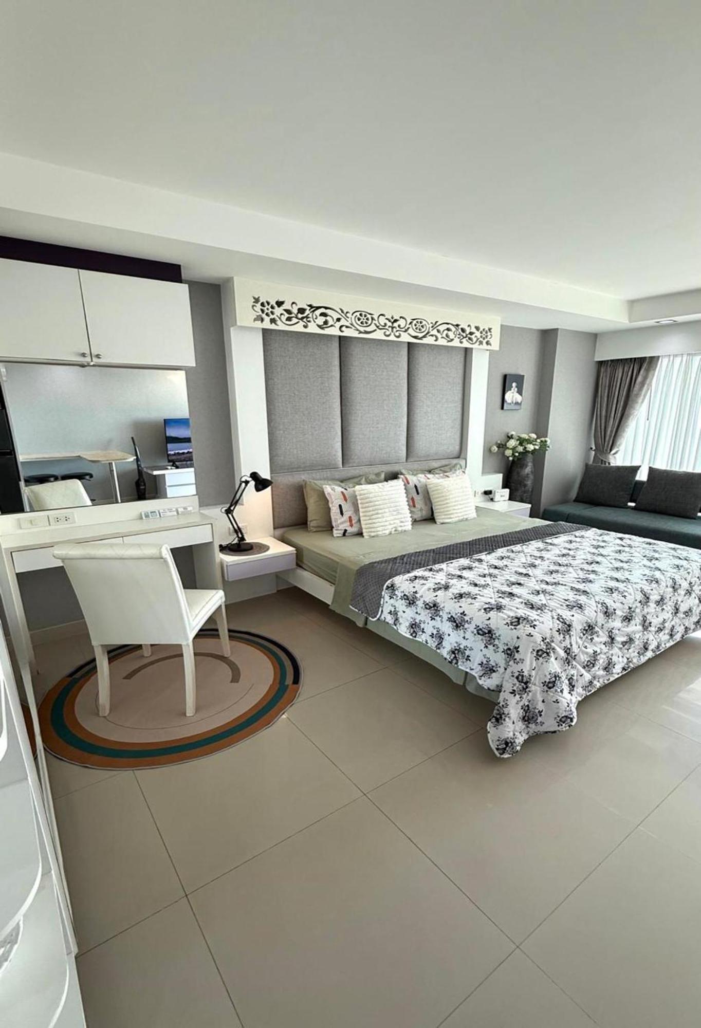 View Talay Condominium By Vlad Property Pattaya Zimmer foto